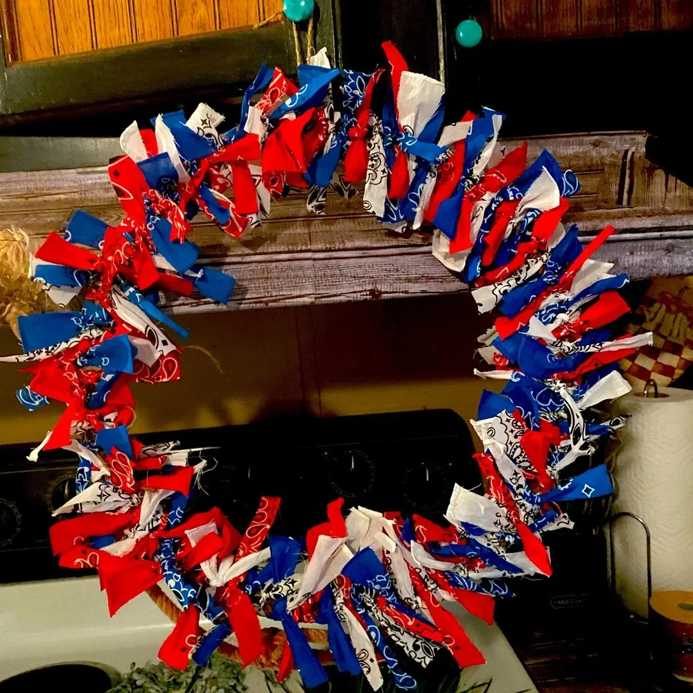 Bandana wreath - Picture 1 of 2